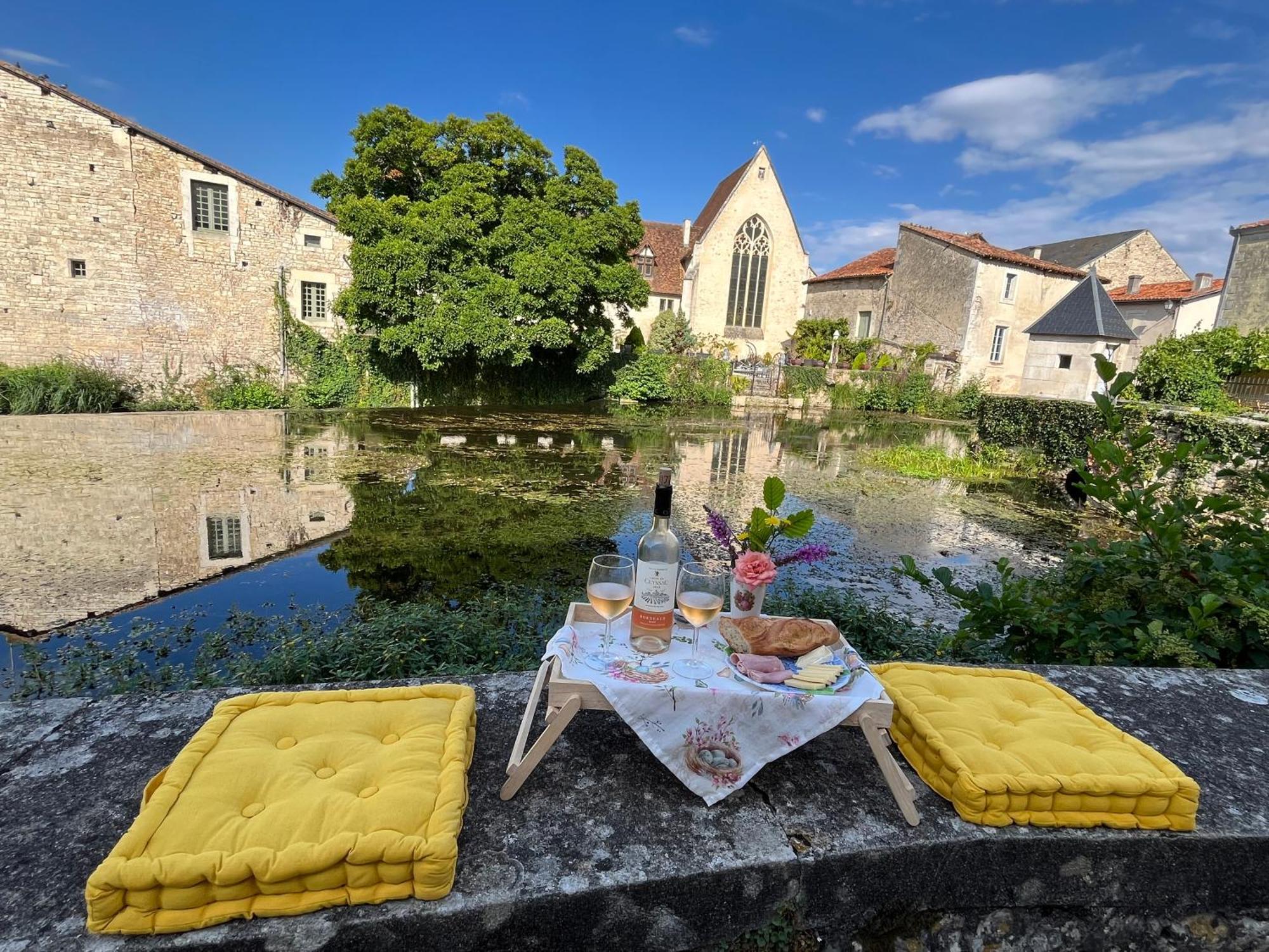 Les Bruyeres Chambres Dhotes Et Gite Verteuil-sur-Charente 외부 사진